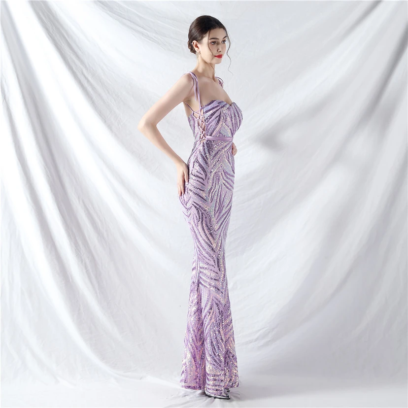 Vestido de noche con tirantes, top tipo tubo y lentejuelas apiladas encriptadas, con método de doble atado de cuerda. view 4