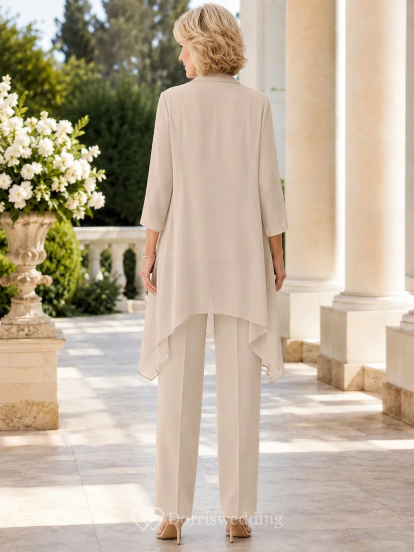 Cremefarbener, langer, eleganter Hosenanzug für die Mutter der Braut mit Wasserfallausschnitt, dreiviertellangem Chiffon-Jäckchen mit Rundhalsausschnitt, Stufenrock und gerader Hose. view 2