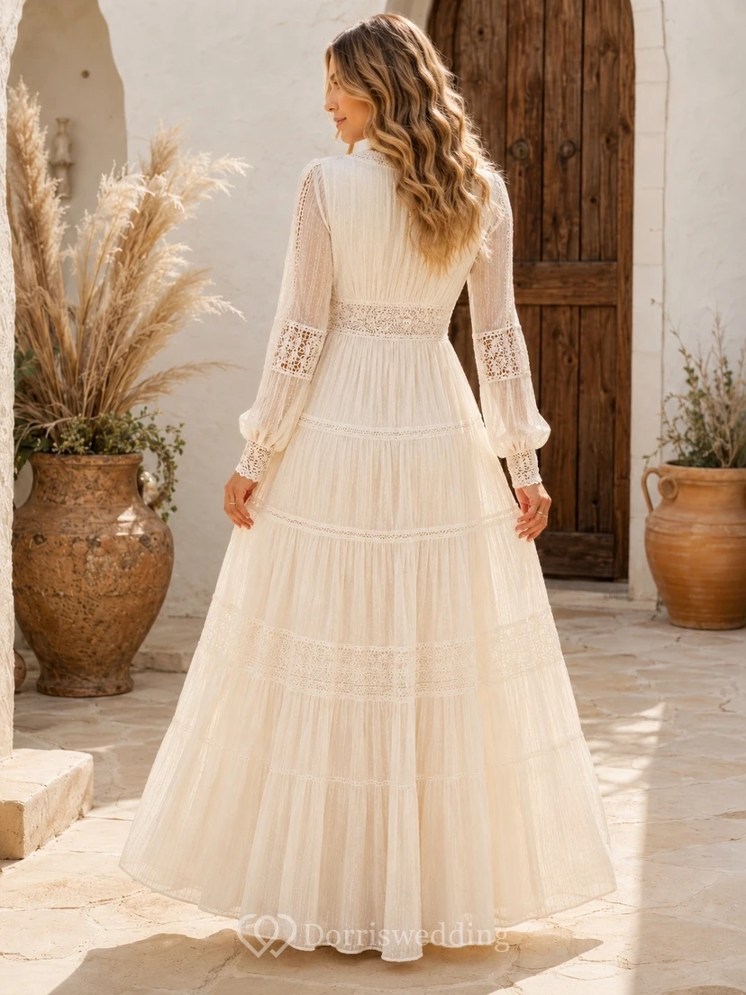 Vestido largo bohemio de manga larga, cuello en V, encaje escalonado y corte en A view 2
