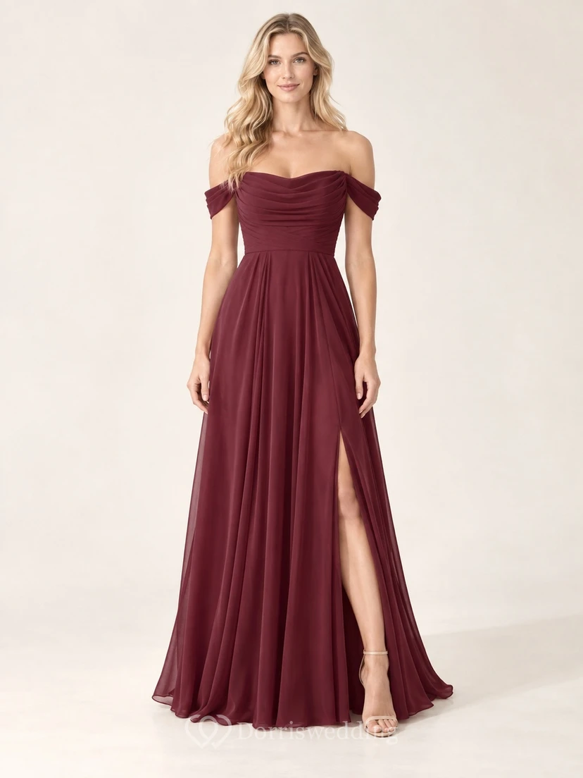 Elegante vestido de dama de honor largo hasta el suelo, de gasa color burdeos, con hombros descubiertos y manga corta.