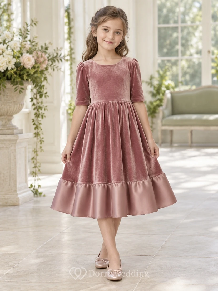 Schlichtes, altrosafarbenes, teelanges, gerades Satin- und Samtkleid mit Rüschen für Blumenmädchen view 2