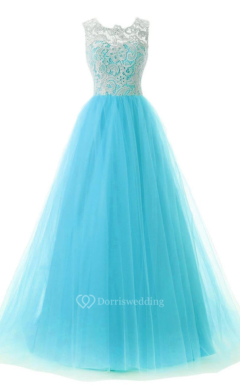 Fabuloso vestido largo de encaje y tul con corte en A
