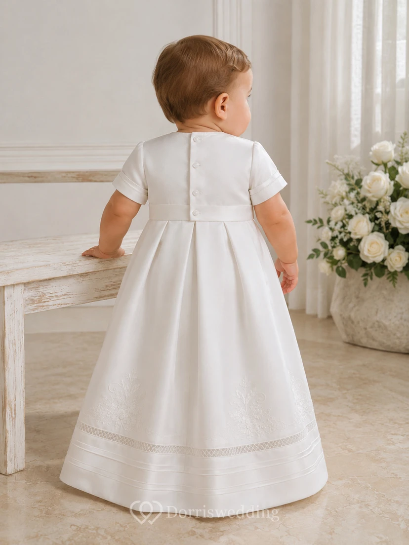 Elegantes weißes, kurzärmeliges, wandelbares Taufkleid aus Satin in A-Linie view 2