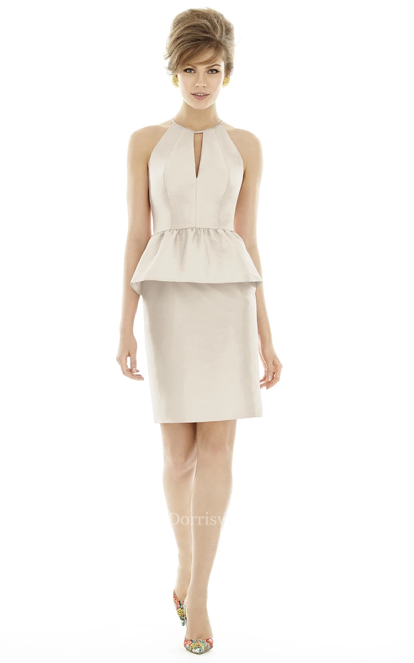 Vestido ajustado sin mangas de satén con peplum