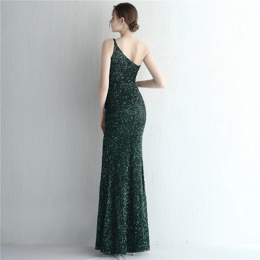 Handgefertigter Paillettenrock mit One-Shoulder-Schnitt, elegant für festliche Anlässe und Galas, mit Schlitz und Meerjungfrauenschnitt. view 16