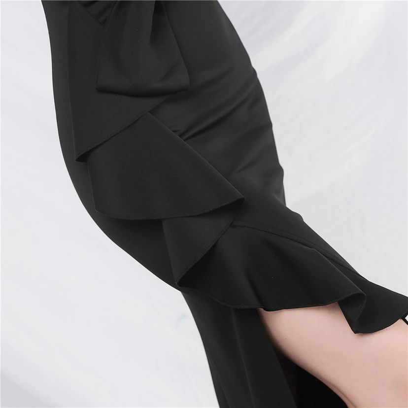 Brautjungfern-Empfangsdinner: Schulterfreies, trägerloses, langes Abendkleid view 36