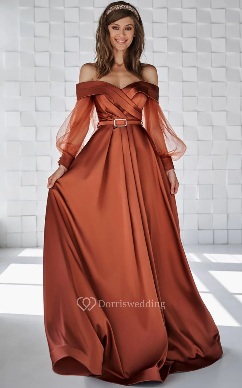 Vestido largo abullonado con escote Bardot y tirantes cruzados, con cola.