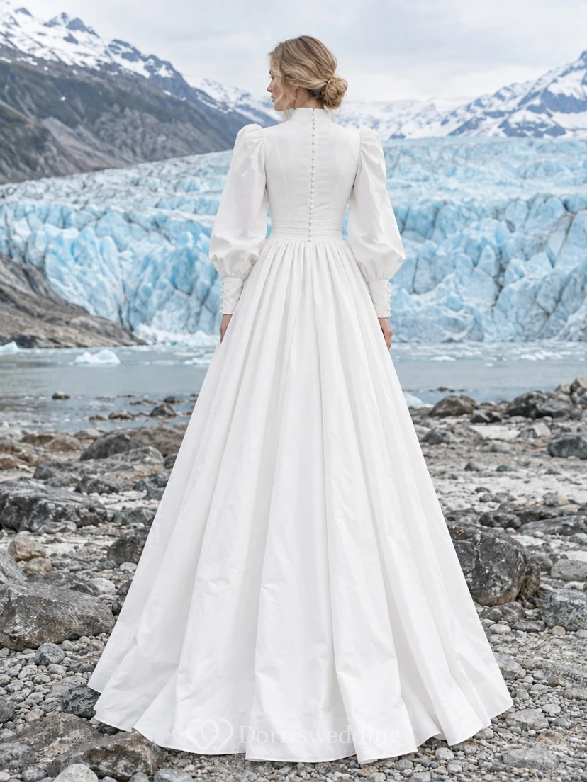 Einfaches, langärmeliges, hochgeschlossenes, A-Linien-Brautkleid aus gewebtem Popeline mit Knöpfen, bodenlang view 2
