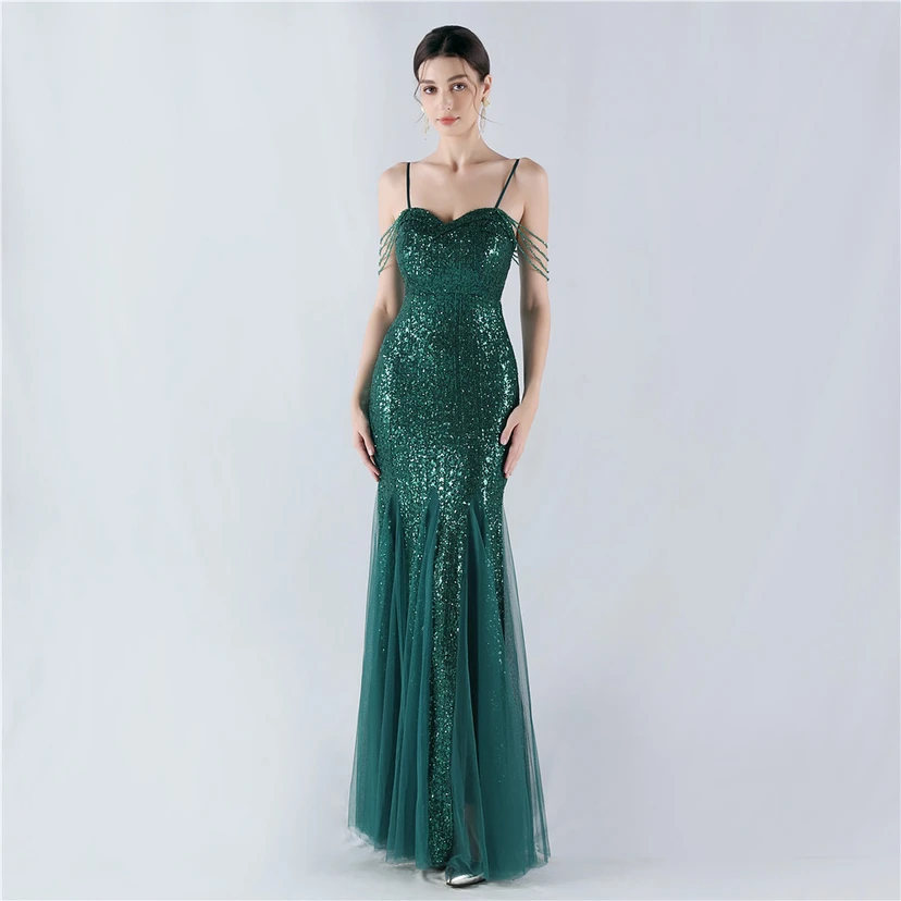 Création de perles, de sequins et de tulle pour une robe de soirée, spectacle, animateur, réunion annuelle view 51
