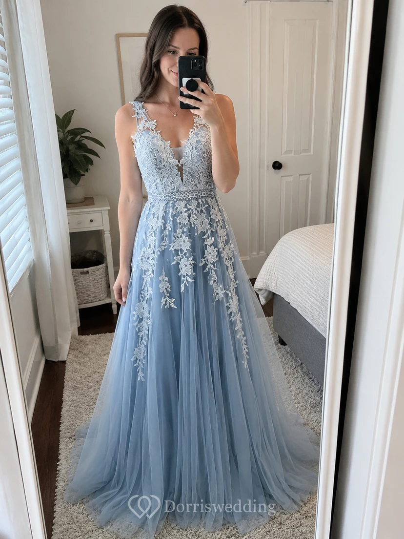 Robe trapèze en tulle et dentelle, col en V, ornée d'appliqués et dos nu en V view 9