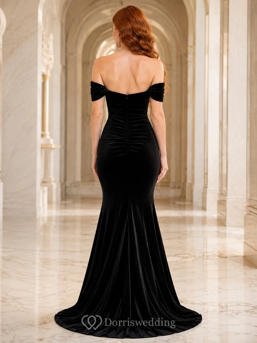 Black Off-Shoulder Sweetheart Ruched Velvet Mermaid Court Train Formal Gown view 2