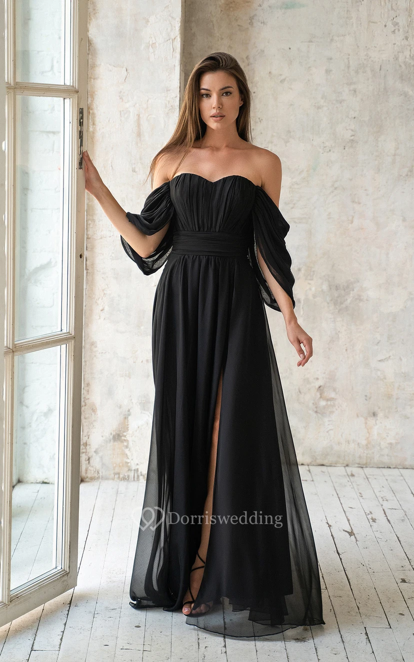 Robe de demoiselle d'honneur longue en mousseline de soie, coupe trapèze, épaules dénudées, décolleté en cœur, fronces et fente sur le devant view 3