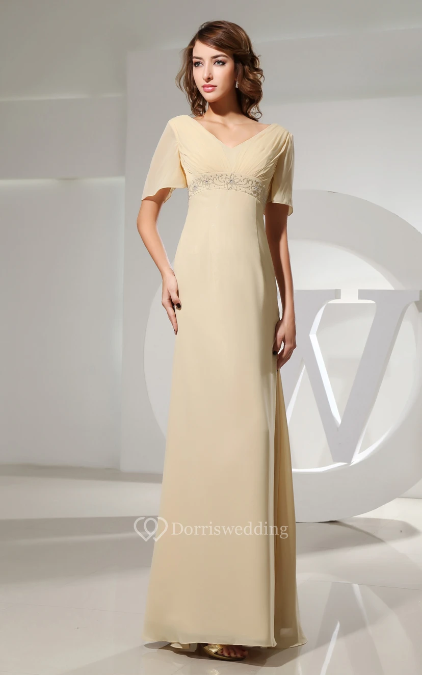 Chiffonkleid, bodenlang, trägerlos, mit Raffungen und Perlenstickerei view 4