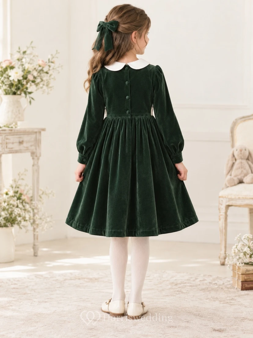 Robe de demoiselle d'honneur vintage modeste en velours vert foncé à manches longues et ourlet étroit, longueur genou, à pattes étroites view 2