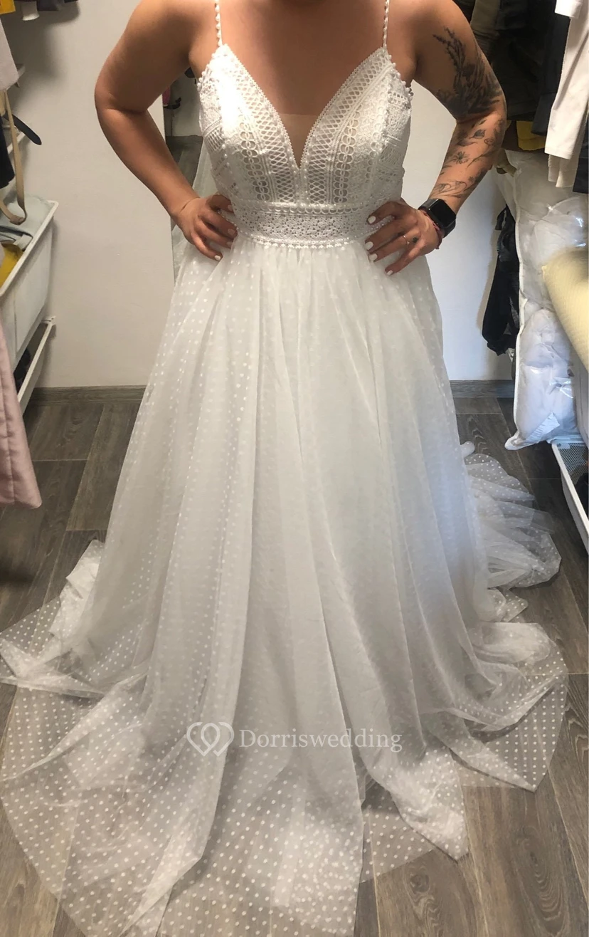 Robe de mariée empire exquise en dentelle spaghetti, coupe trapèze, style plage. view 4