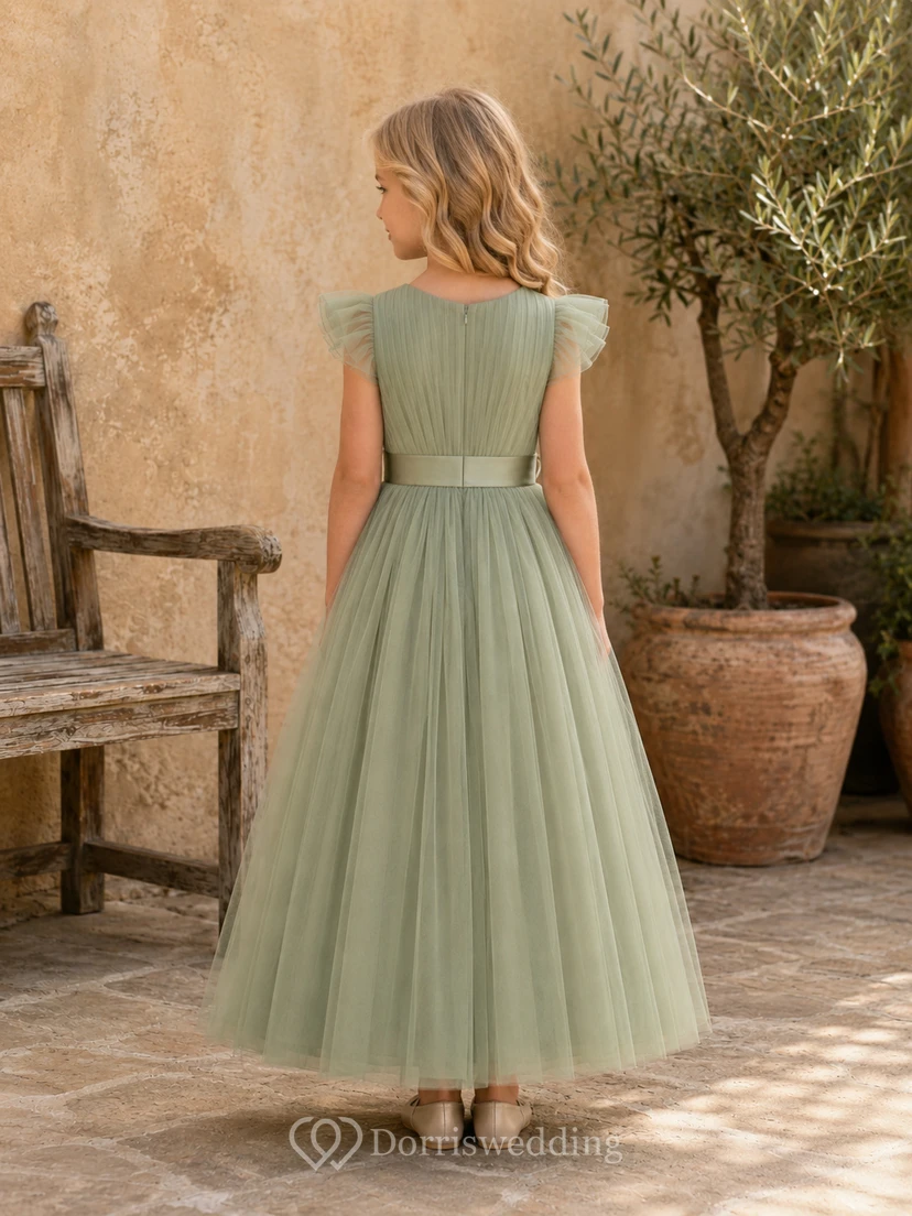 Vestido de niña de las flores, color salvia, tul, corte en A, mangas con volantes, cuello joya, largo hasta la rodilla, plisado. view 2