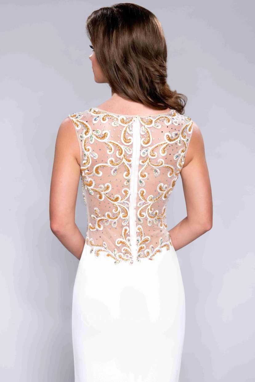 Ärmelloses, figurbetontes Jersey-Abendkleid mit U-Boot-Ausschnitt und juwelenbesetztem Illusionsrücken view 2