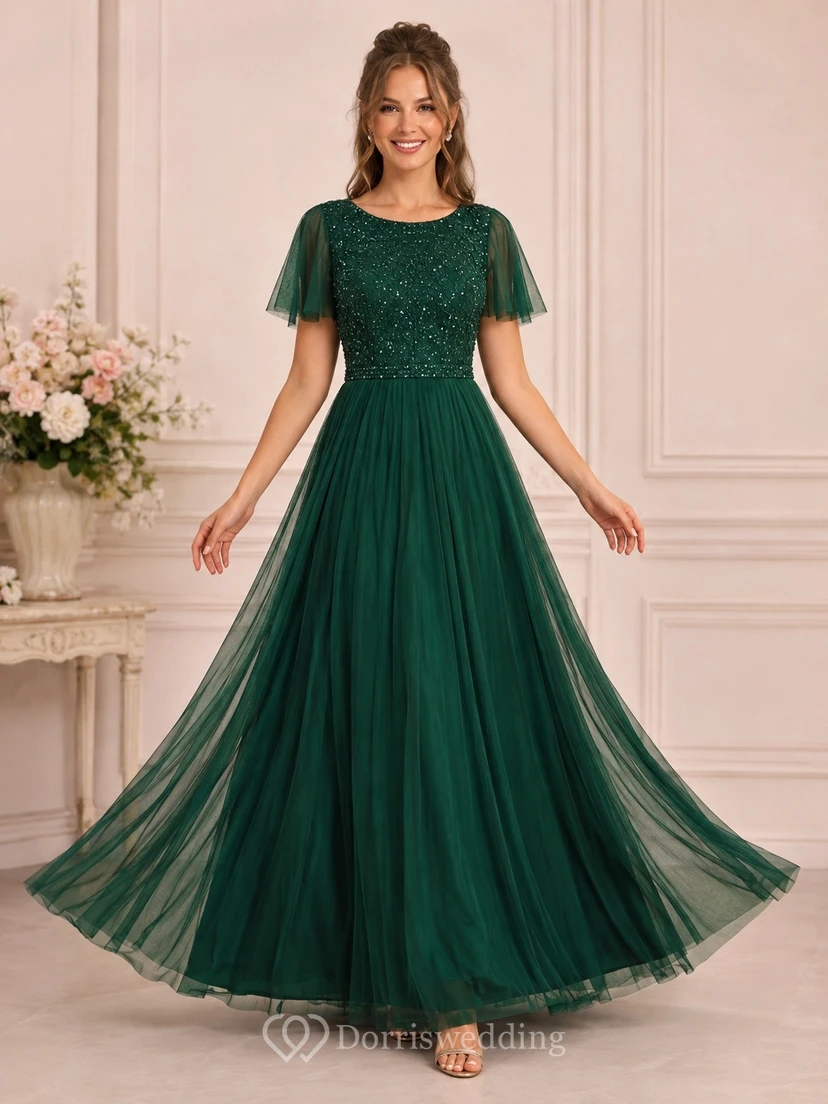Smaragdgrünes, paillettenbesetztes Tüll-Ballkleid mit kurzen Ärmeln