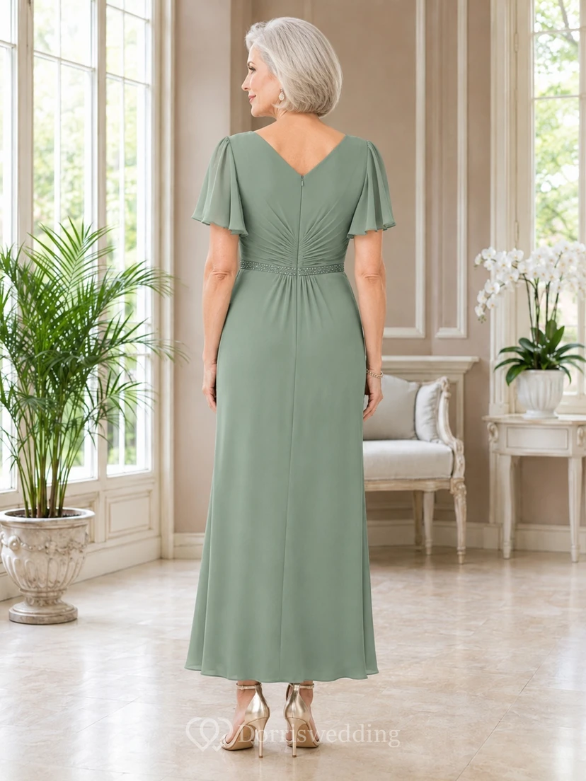 Salbeigrünes Chiffon-Kleid mit kurzen Ärmeln, V-Ausschnitt, drapierter A-Linien-Schnitt und Knöchellänge – perfekt für Mütter view 2