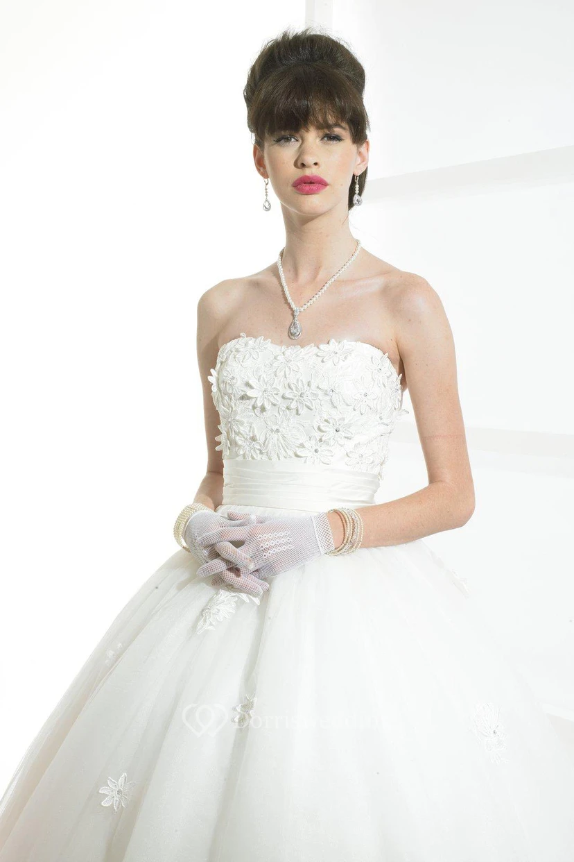 A-Line Tea-Length Appliqued Strapless Tulle Wedding Dress view 3
