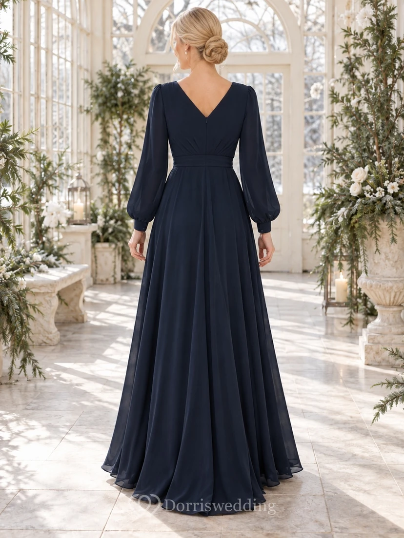 Vestido de dama de honor de gasa azul medianoche con escote en V y mangas abullonadas largas view 2