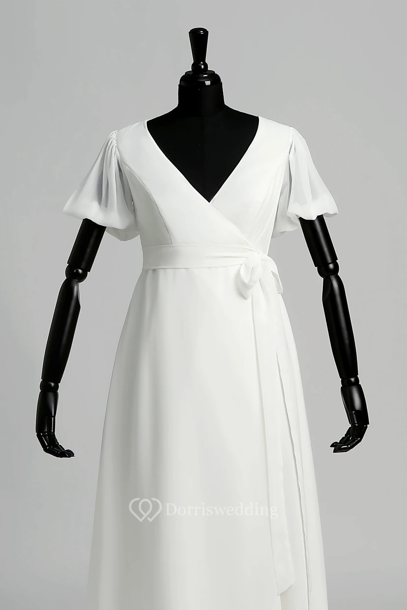 Robe de mariée trapèze à manches courtes bouffantes view 3