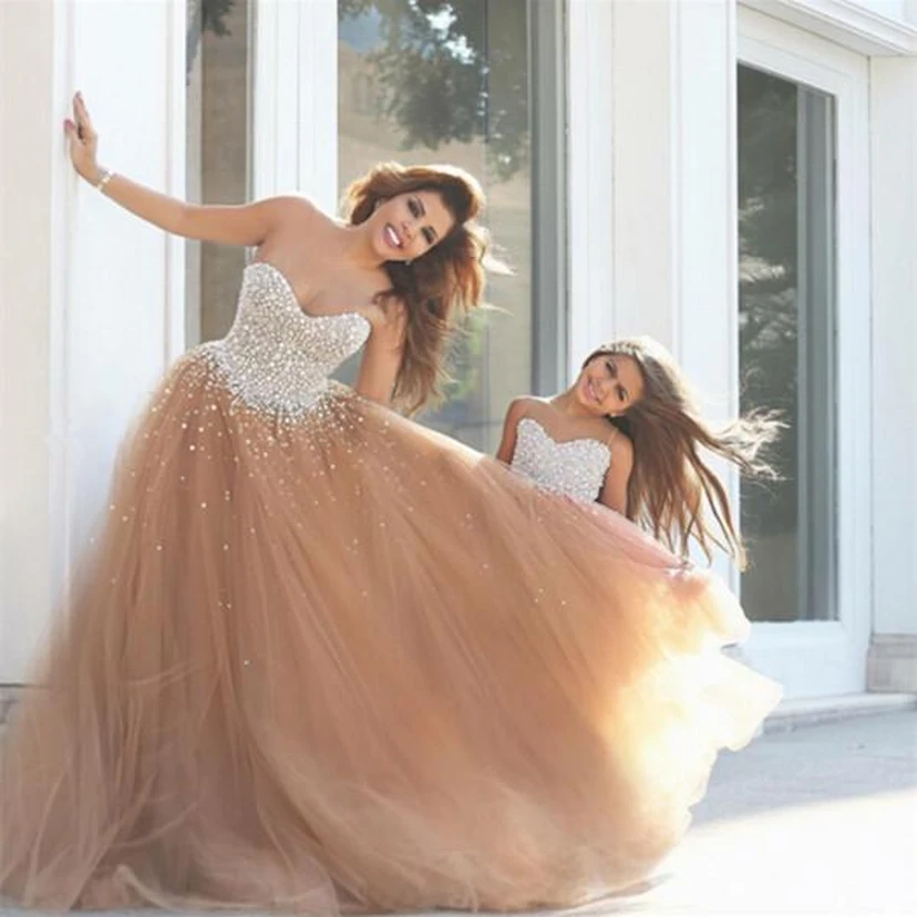 Wunderschöne Ballkleider mit Herzausschnitt und Perlenstickerei, Tüllkleid für Mutter und Tochter view 2