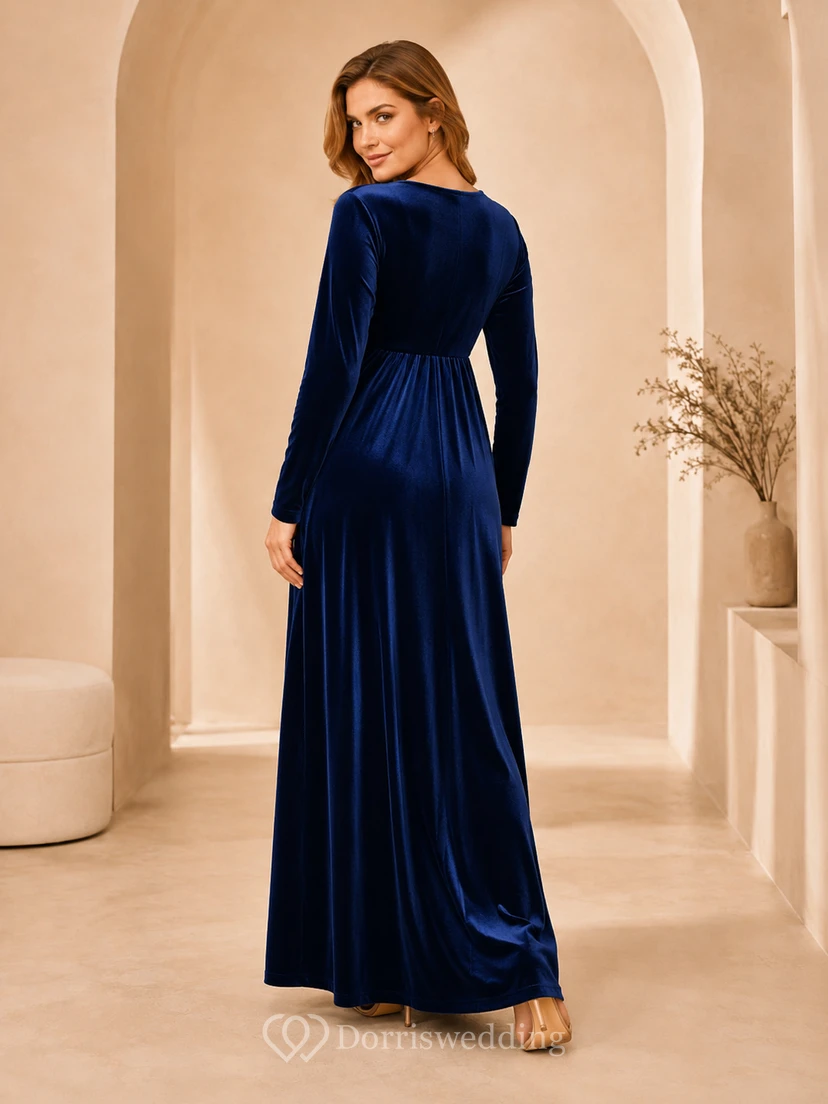 Robe de soirée empire en velours bleu royal pour maternité, col V et manches longues. view 2