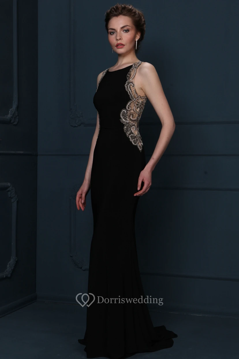 Vestido de noche de gasa sin mangas con escote redondo y detalles de cuentas, con cola de cepillo. view 4