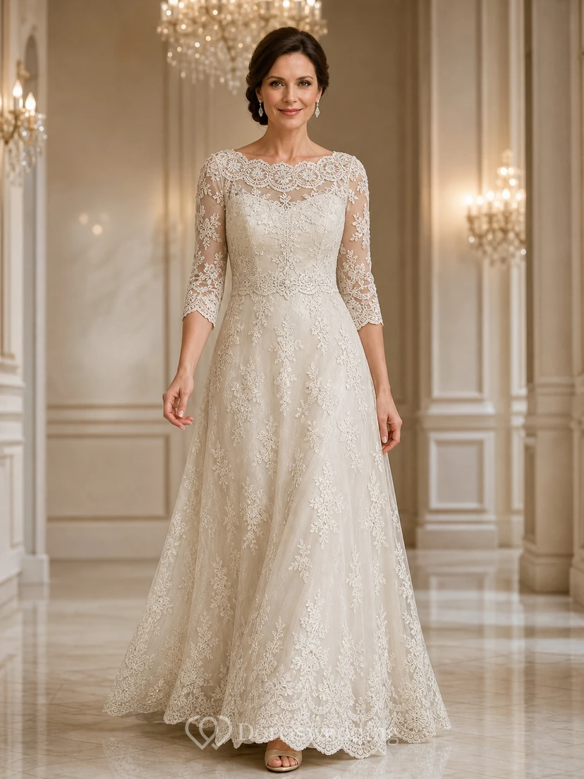 Robe de mariée sobre en dentelle, coupe trapèze, manches trois-quarts, à imprimé botanique dense, longueur au sol, encolure bateau.