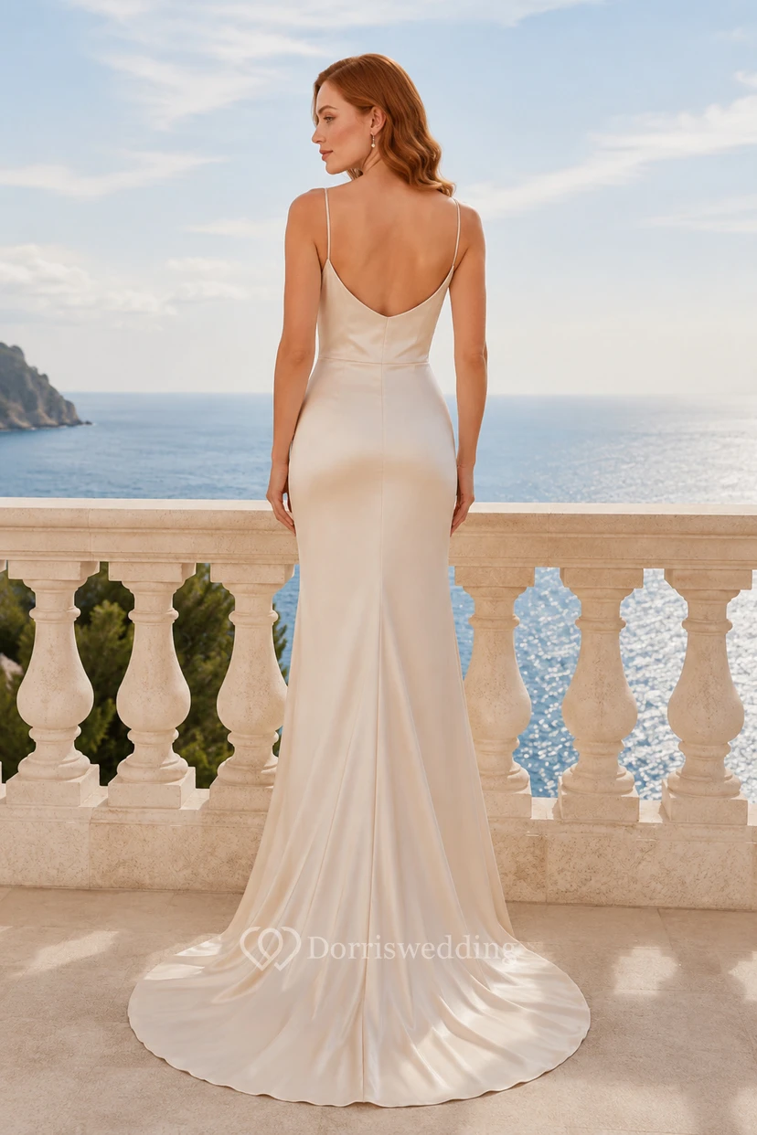 Satin-Etui-Brautkleid mit Wasserfallausschnitt und Spaghettiträgern view 2