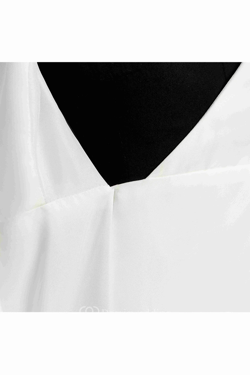 Robe de mariée trapèze à manches courtes bouffantes view 9