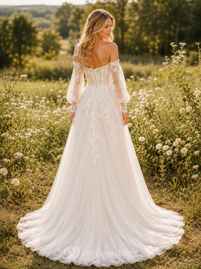 Robe de mariée en dentelle à épaules dénudées, manches bouffantes, dos nu en V plongeant, décolleté en V. view 2