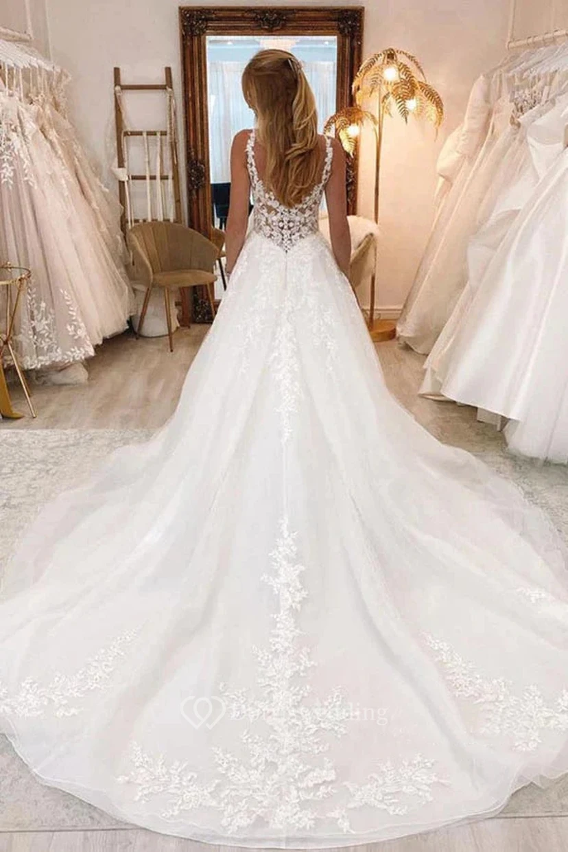 Elegant Sleeveless Lace A-line Front Split Tulle Wedding Dress with Chapel Train view 2