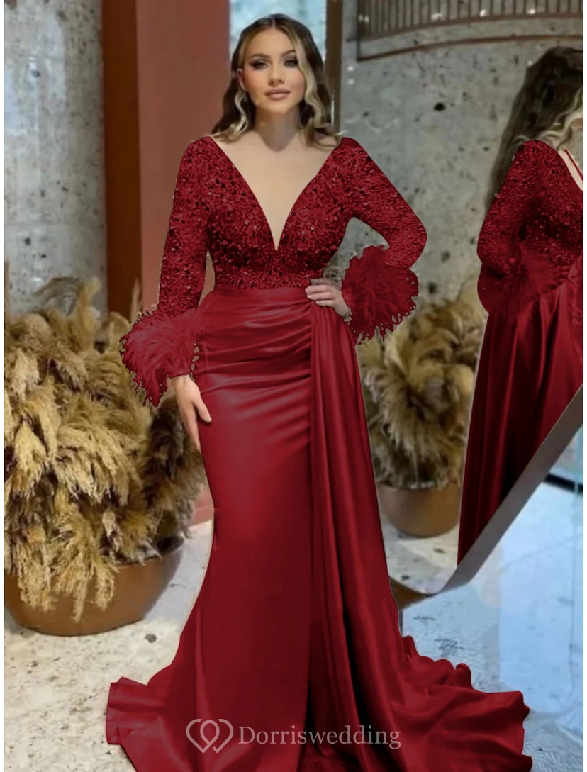 Vestido de noche de fiesta estilo sirena con escote en V y mangas largas, color champán, adornado con cuentas. view 3