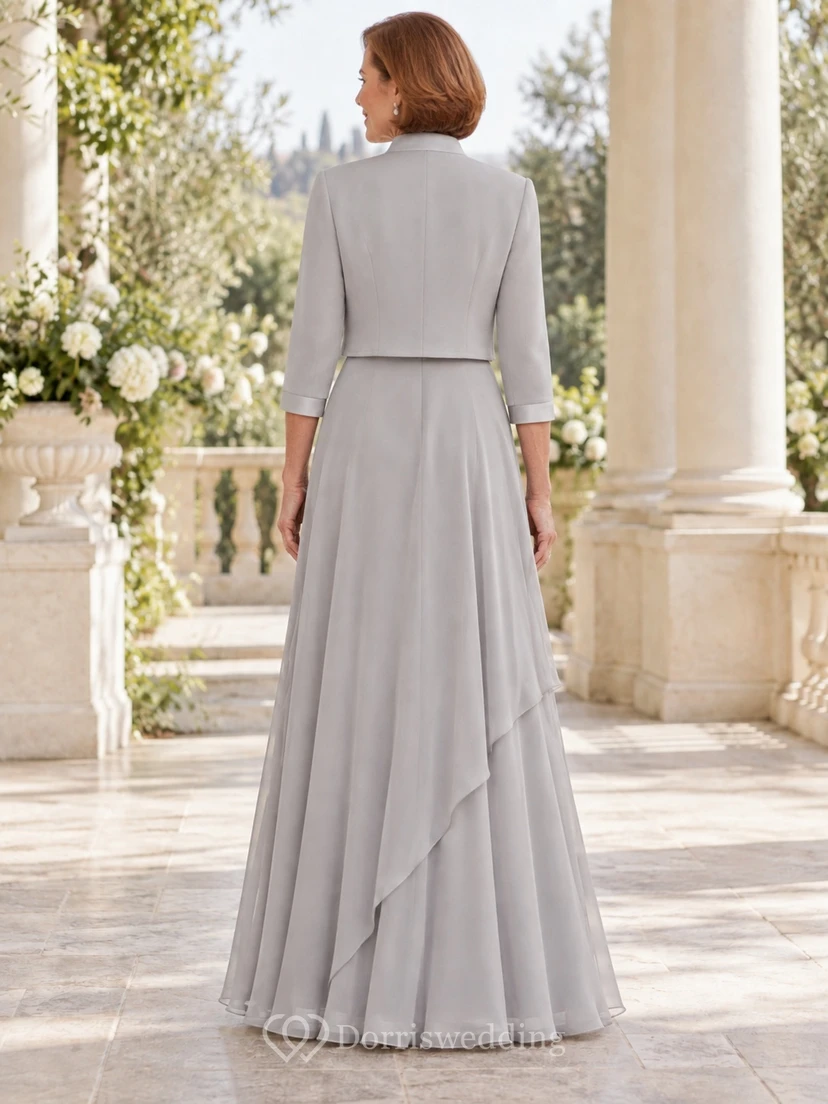 Vestido de dos piezas plateado para la madre de la novia, corte imperio, largo hasta el suelo, con chaqueta de gasa drapeada. view 2
