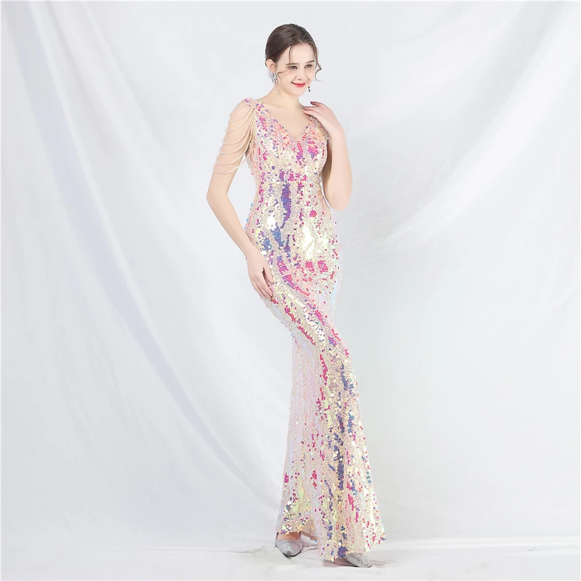 Vestido de noche largo con lentejuelas y abalorios view 58