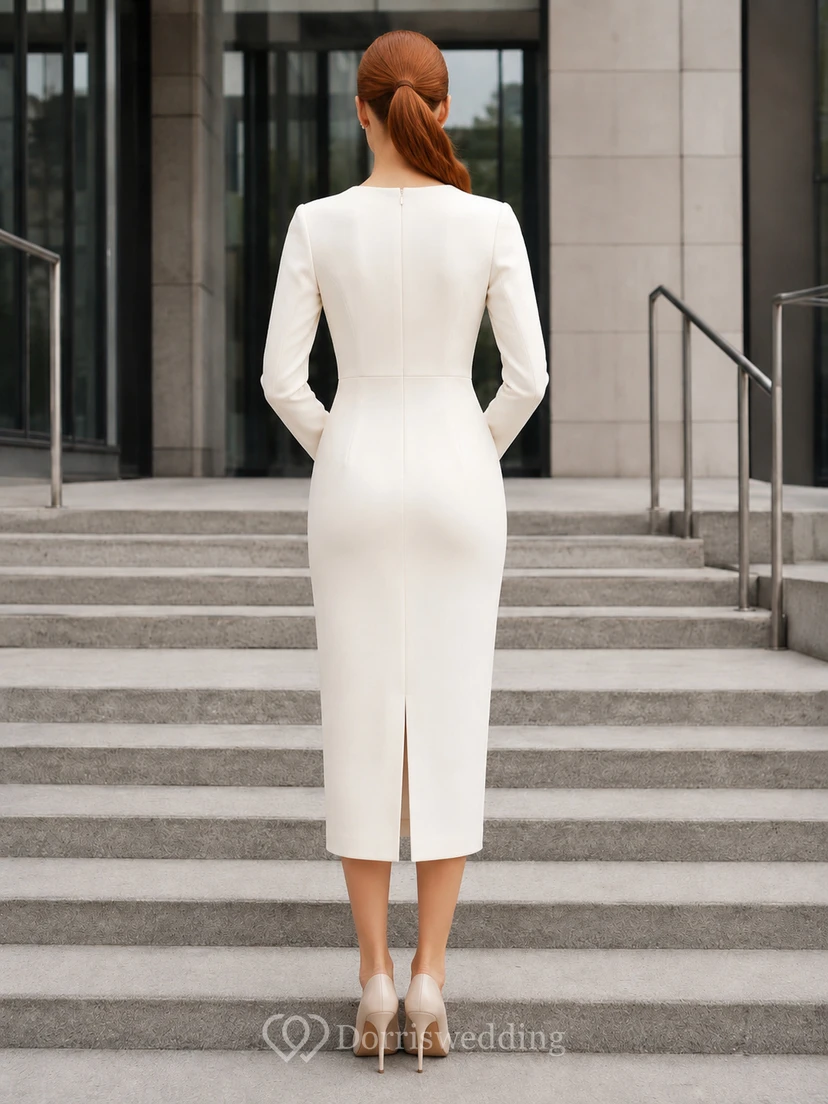 Vestido de novia de corte recto con escote en V y manga larga para la ceremonia civil en el juzgado view 2