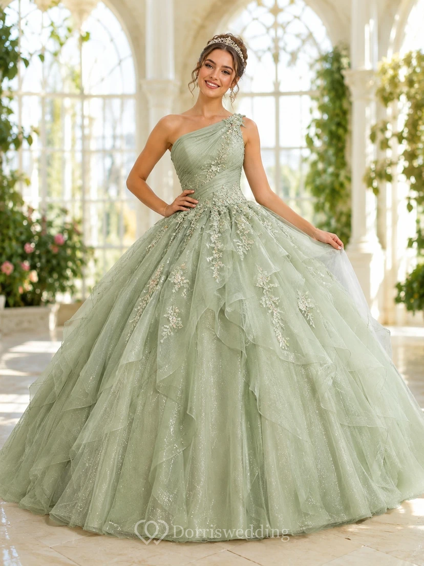 Salbeigrünes, ärmelloses Ballkleid aus Tüll mit einer Schulter, bodenlang, appliziert, für Quinceañeras