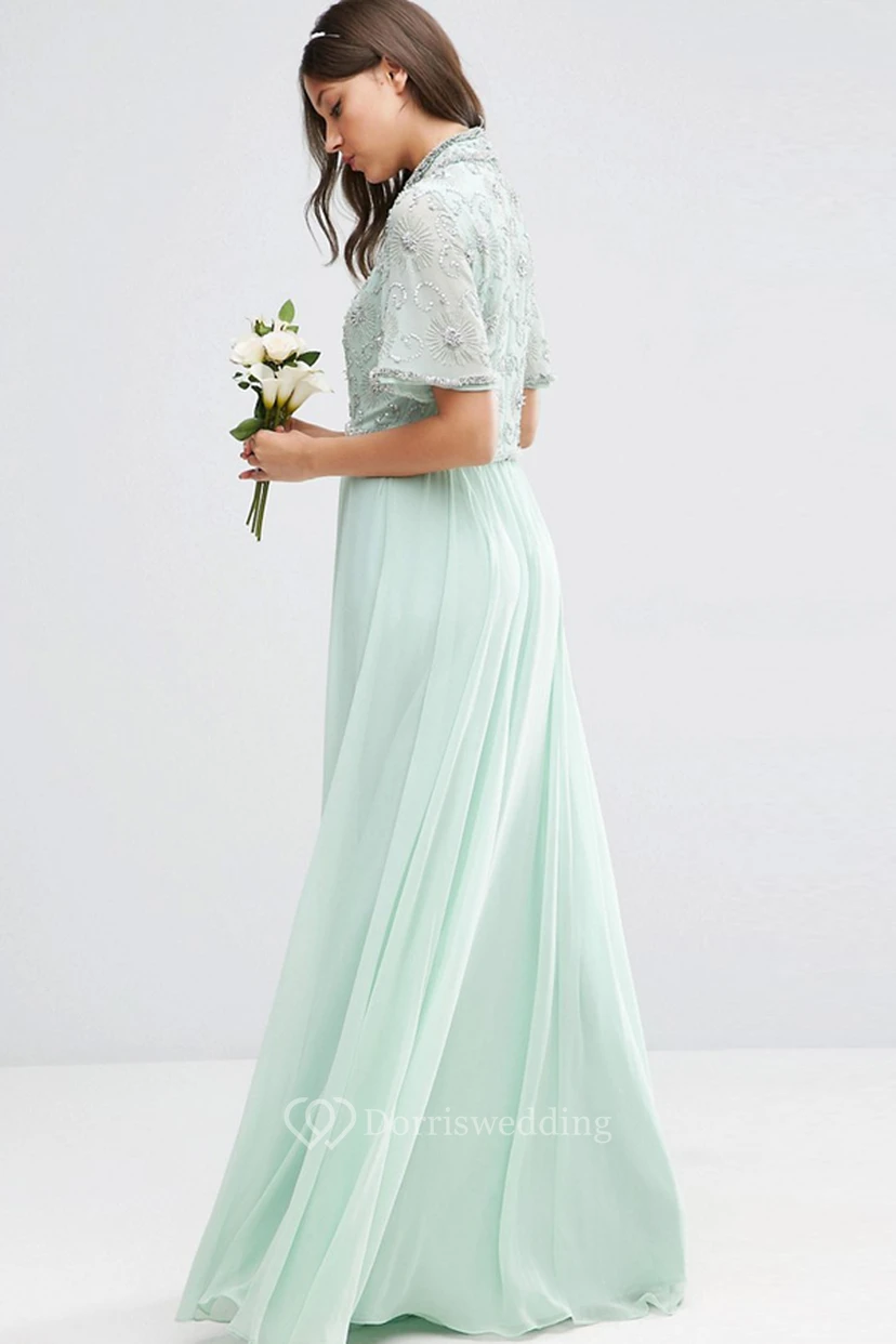 Bodenlanges, glockenärmeliges, hochgeschlossenes, perlenbesetztes Chiffon-Brautjungfernkleid mit Falten view 2