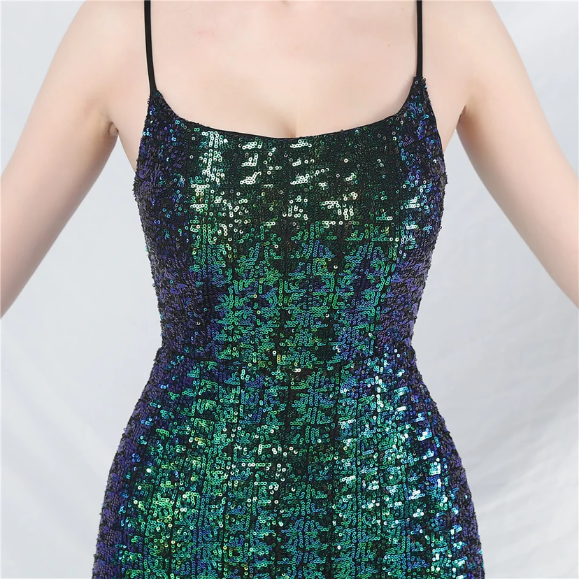 Hochwertiges, schillerndes Pailletten-Abendkleid mit Trägern view 16