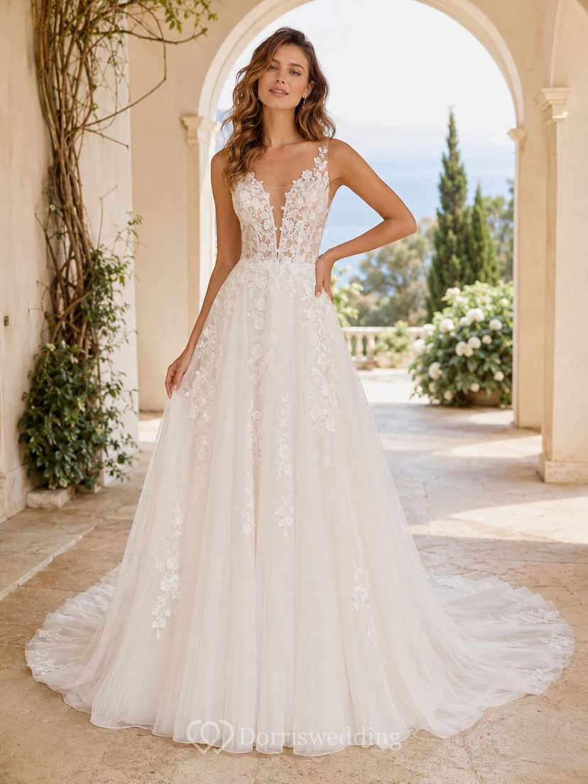 Robe de mariée romantique en dentelle, col V, coupe trapèze, traîne chapelle, style jardin