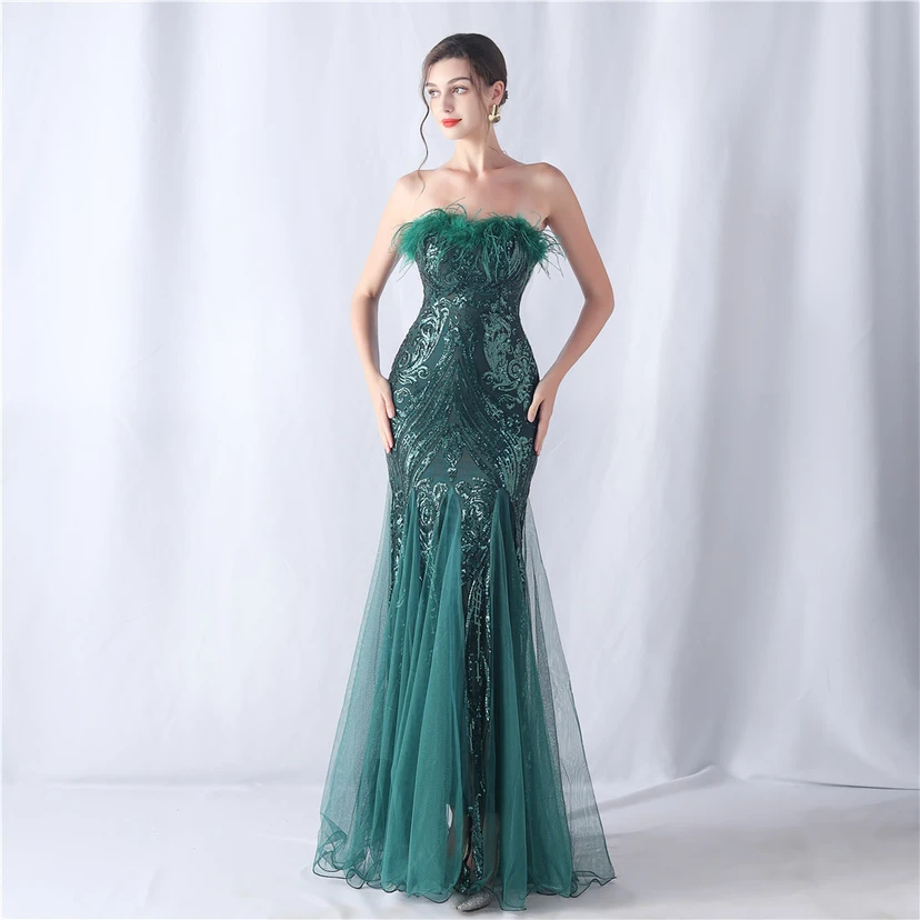 Vestido de noche de malla con lentejuelas y top palabra de honor con estampado de plumas de avestruz y flores para bodas y reuniones. view 23
