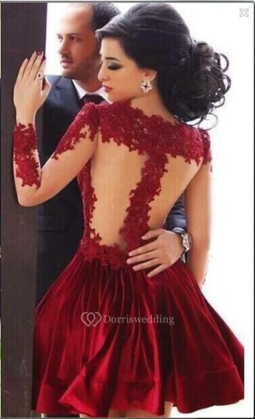 Nuevos vestidos de fiesta de satén y encaje hasta la rodilla con mangas largas y cuello alto transparentes. view 2