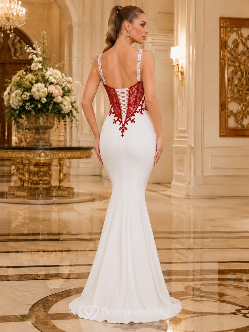 Weißes, rotes Spitzenkorsett mit herzförmigen Trägern, Raffungen und bodenlangem Meerjungfrauen-Abendkleid view 2