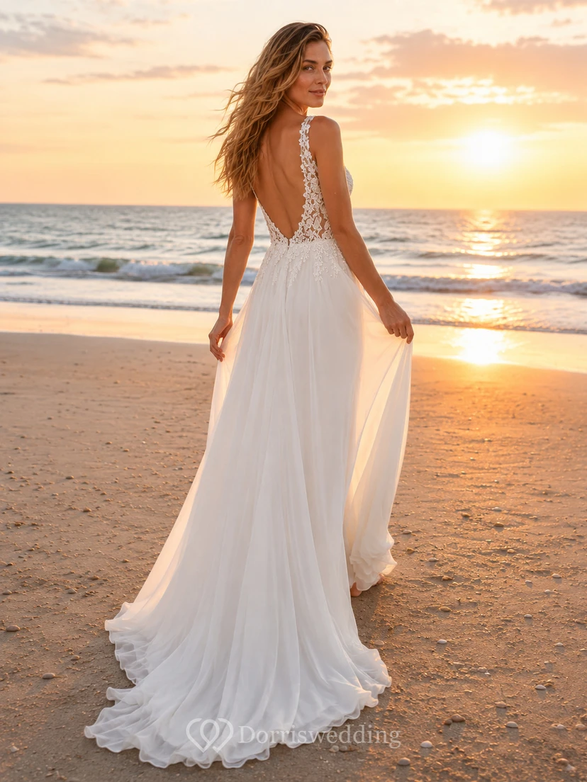 Vestido de novia bohemio playero con escote en V, encaje y corte en A, con espalda descubierta. view 2