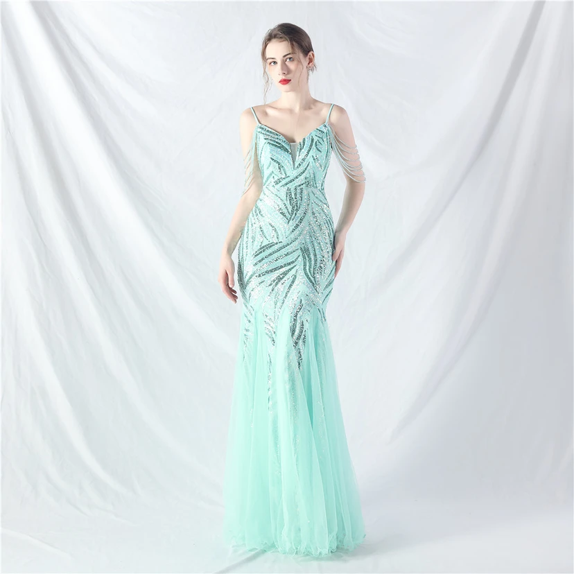 Layered Beads Spliced ​​Mesh High-End Evening Dress video preview