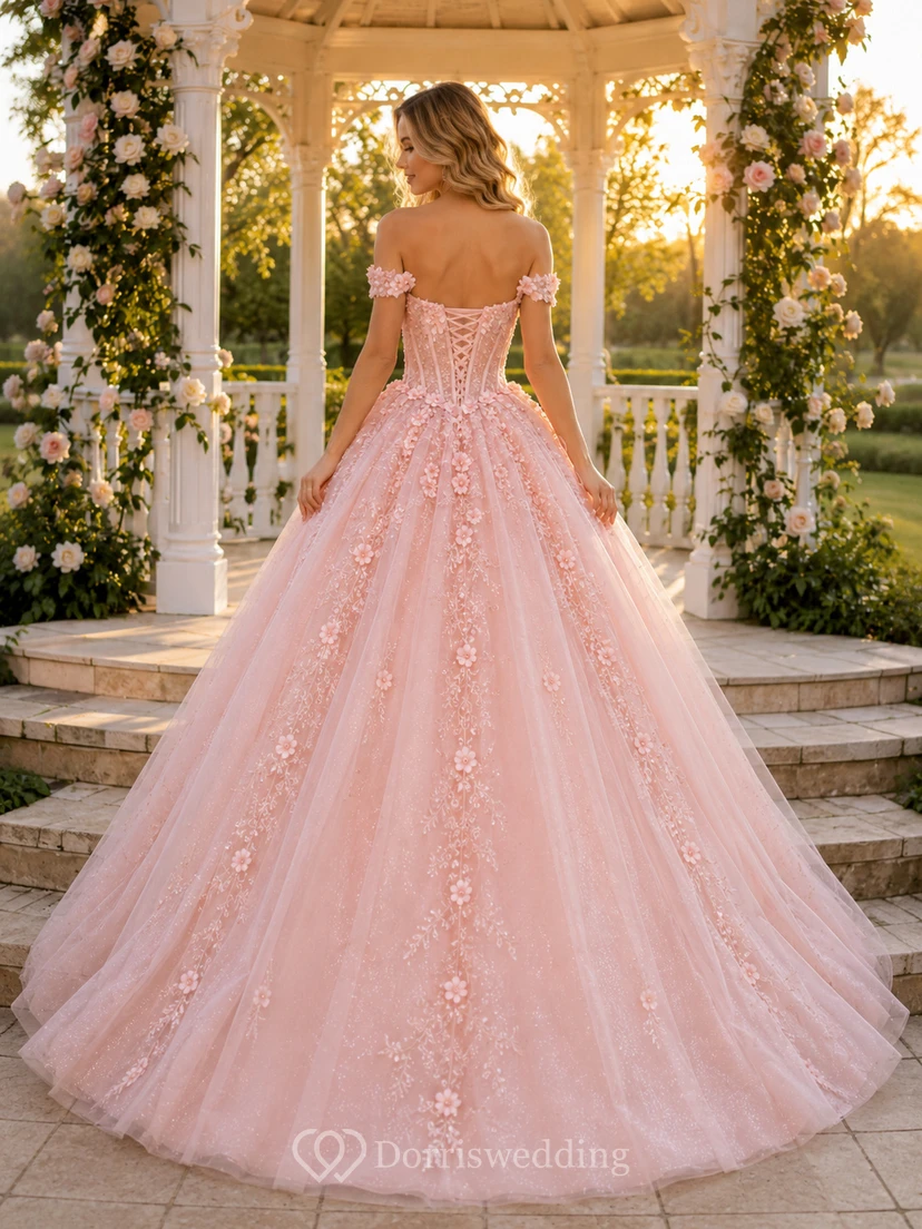 Vestido de princesa de quinceañera con escote corazón y hombros descubiertos, estilo cenador de jardín color rosa view 2