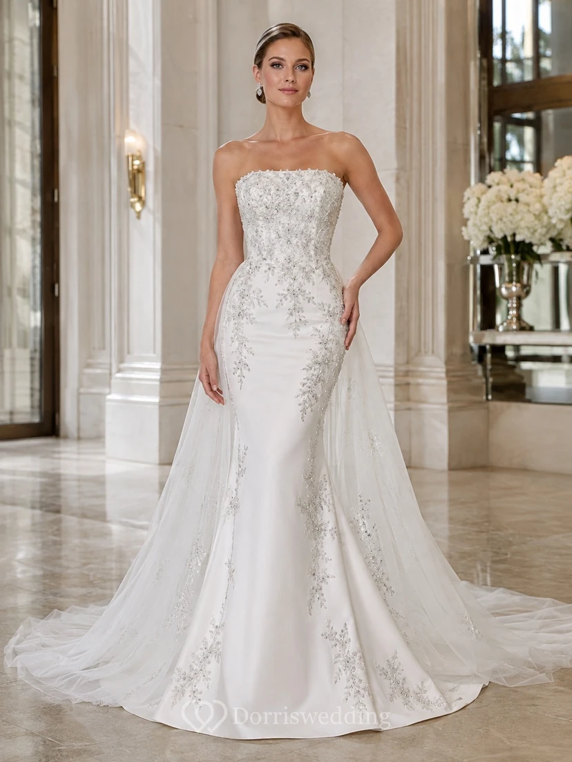 Silbernes Brautkleid im Meerjungfrauen-/Trompetenstil aus Satin, trägerlos, ärmellos, bodenlang, mit Schleppe, modernes Design