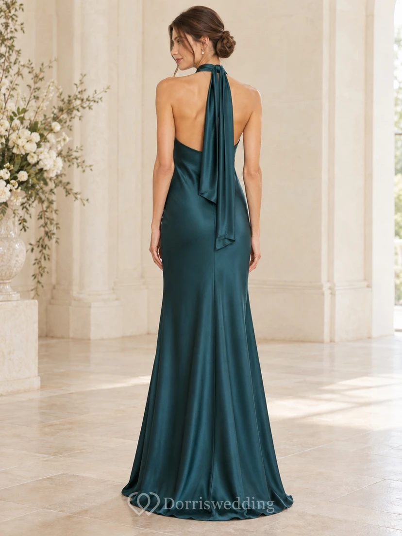Vestido de dama de honor largo hasta el suelo con cuello halter y escote tipo bufanda, color verde azulado oscuro. view 2